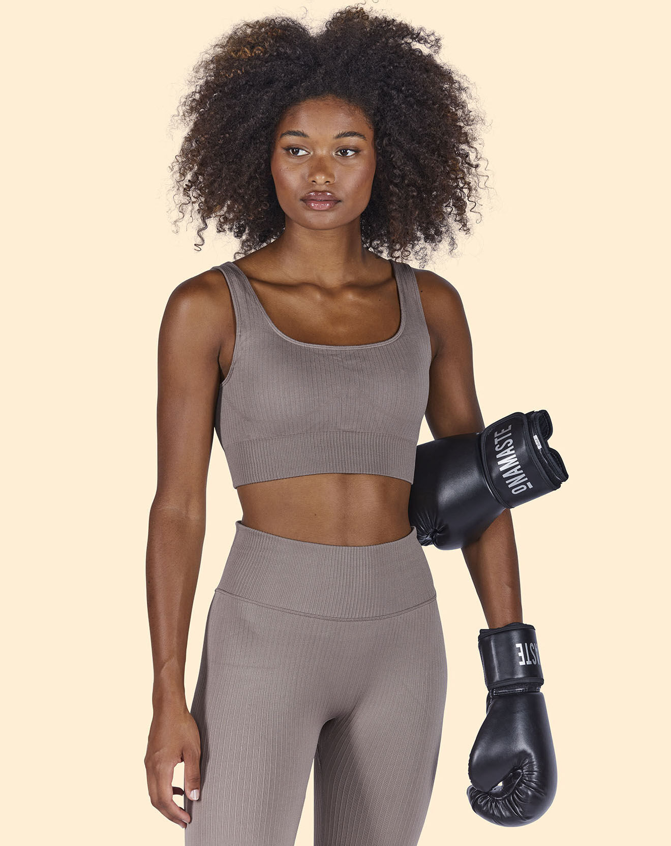 Onamaste Brassière de sport Maintien léger marron glacé