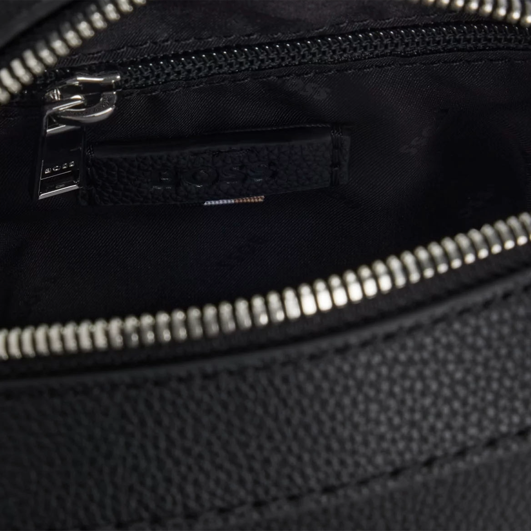 Sac reporter effet cuir grainé | Noir