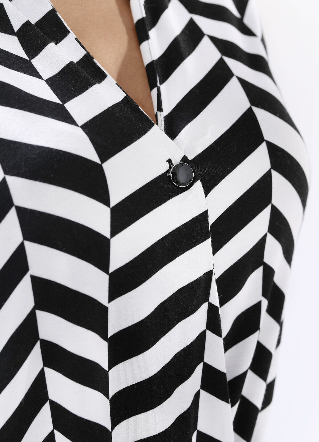 Faszinierendes Poloshirt in Wickel-Optik