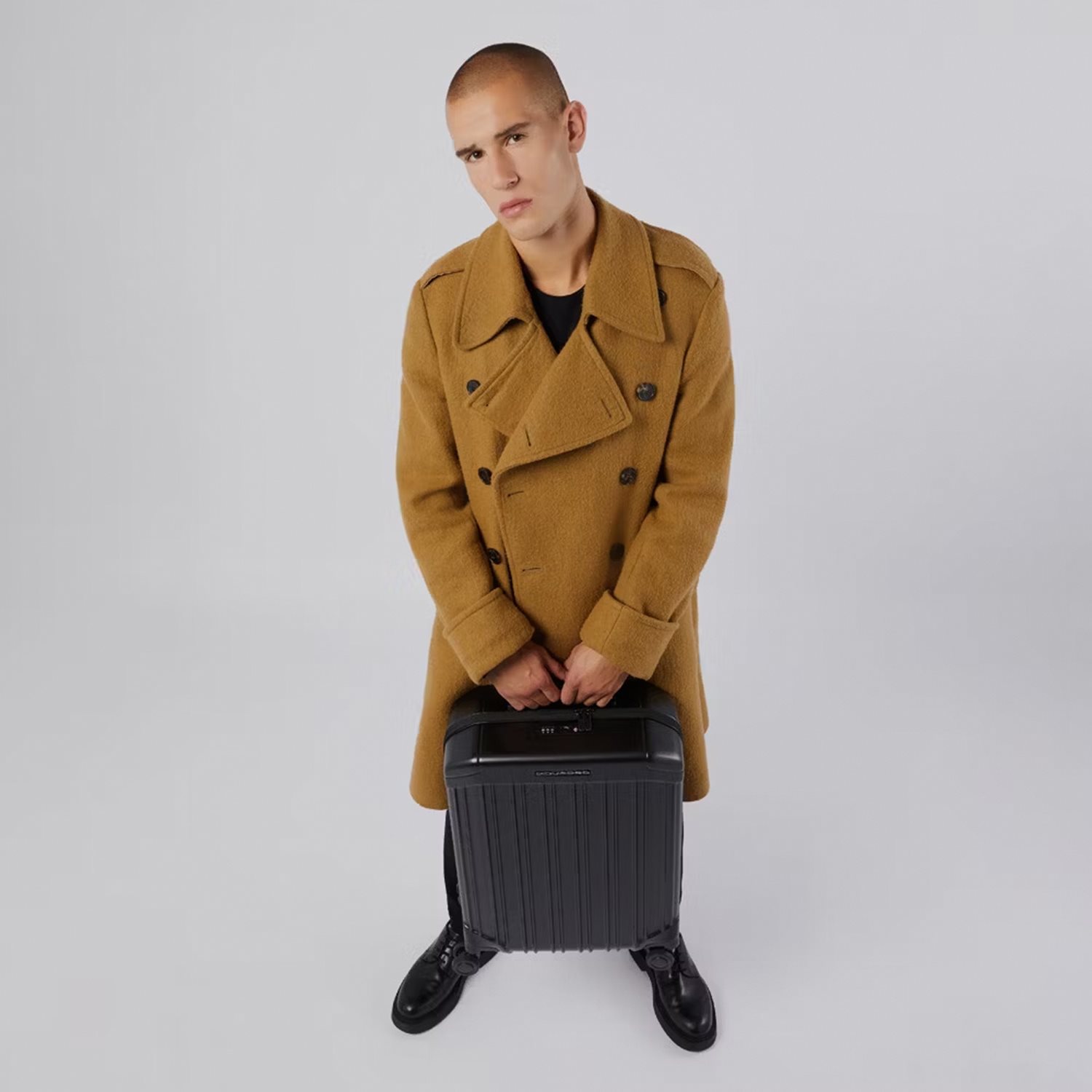 Piquadro PQ-Light Cabin Trolley 55 pink