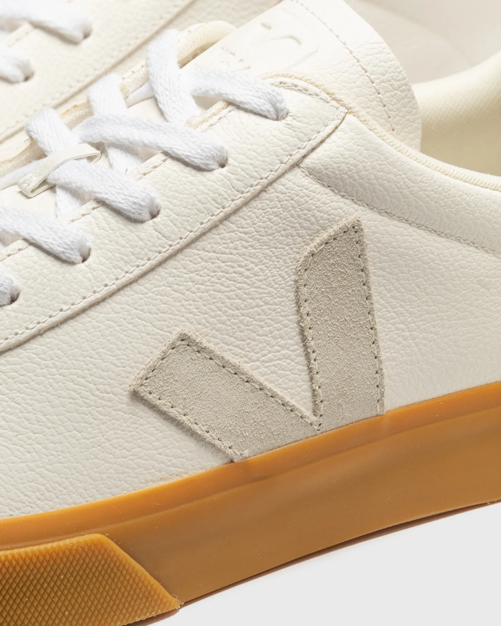 Veja CAMPO CHROMFREE LEATHER
