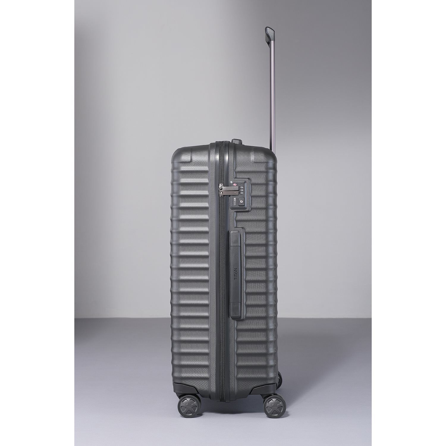 TITAN Litron 4 Wheel Trolley L black