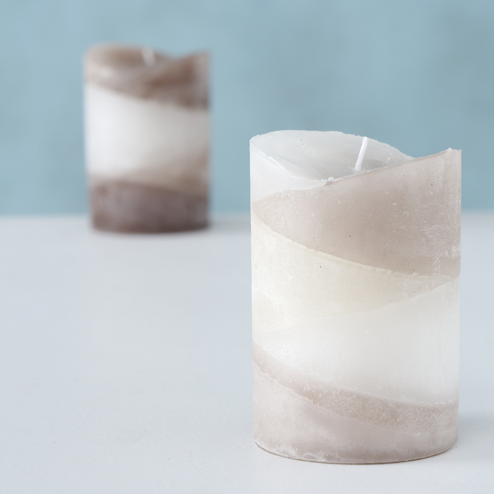 Stumpenkerze - beige-grau - farblich sortiert - 10 cm hoch