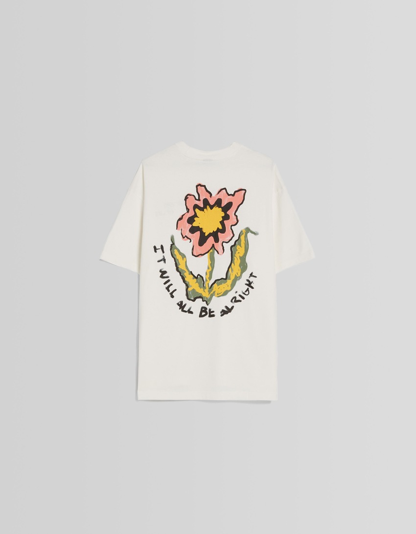 Camiseta de manga curta com estampa floral e modelagem quadrada