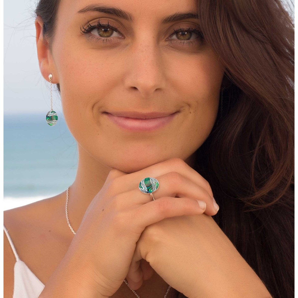 Bague d'Exception : Nacre Abalone Naturelle et Dentelles d'Argent 925 pour un Style Inimitable | Aden