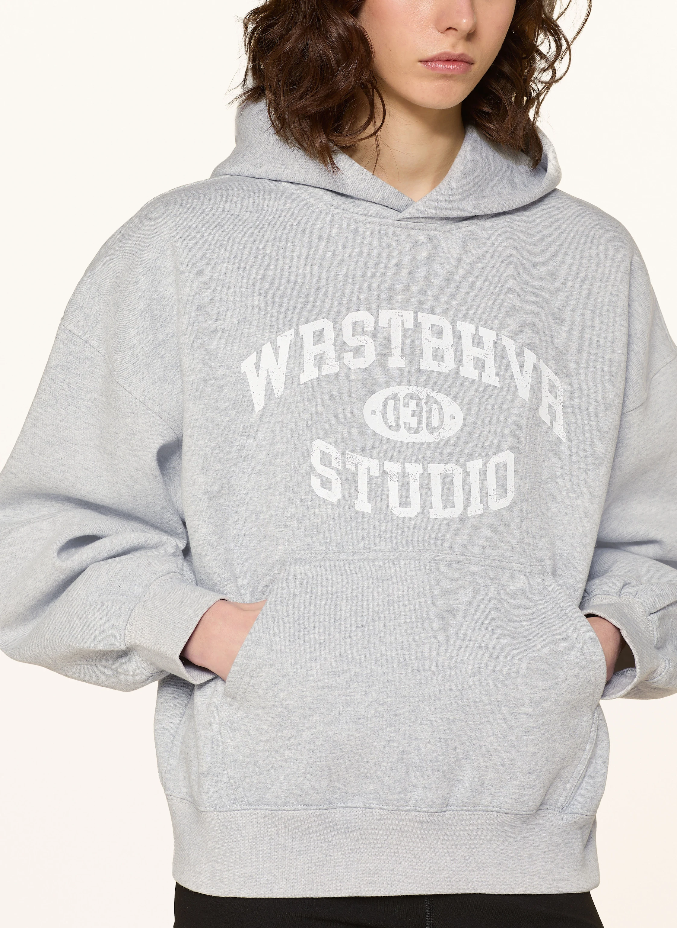 WRSTBHVR Hoodie NOMI