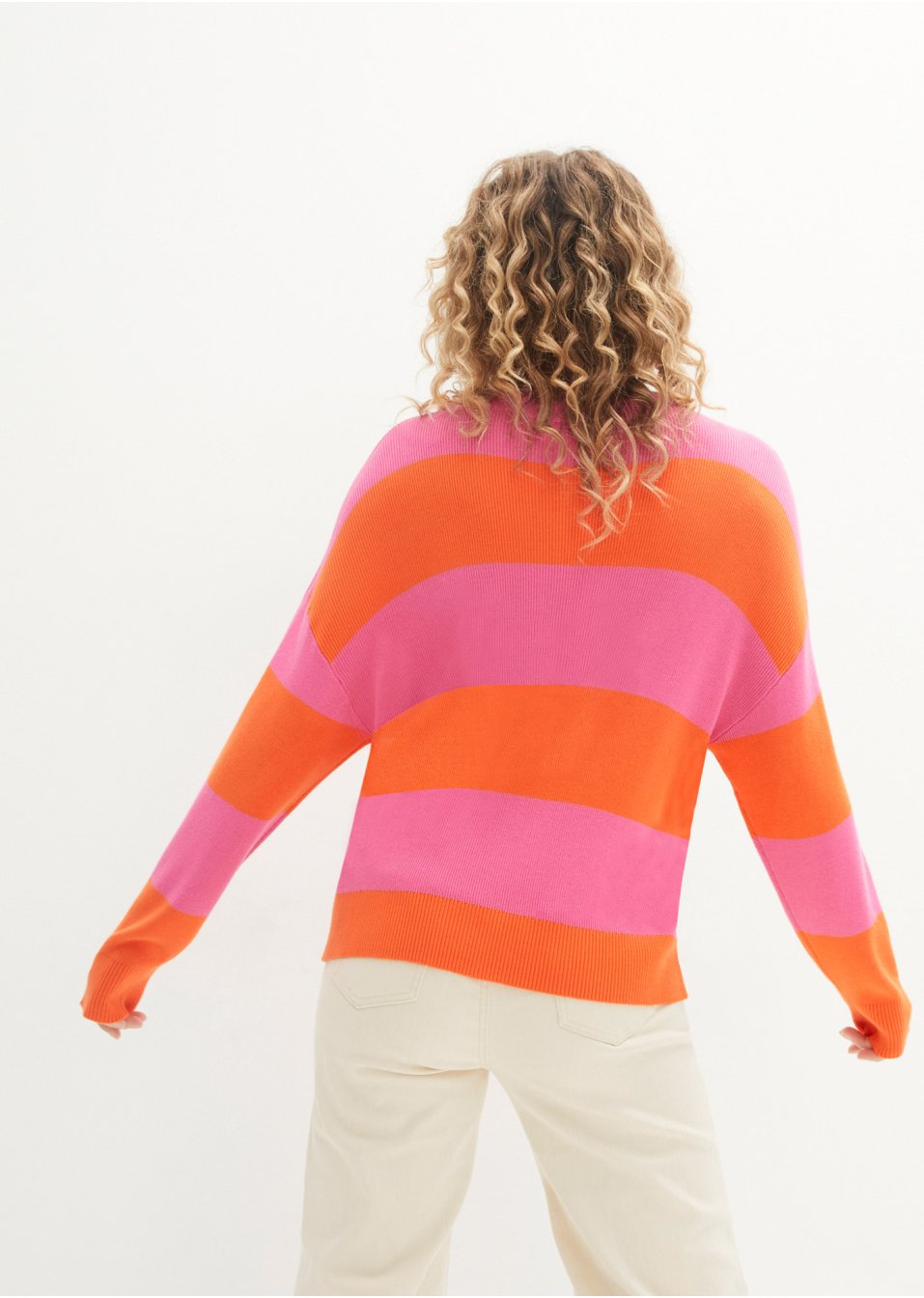 Pull en fine maille à col rond avec rayures blocs