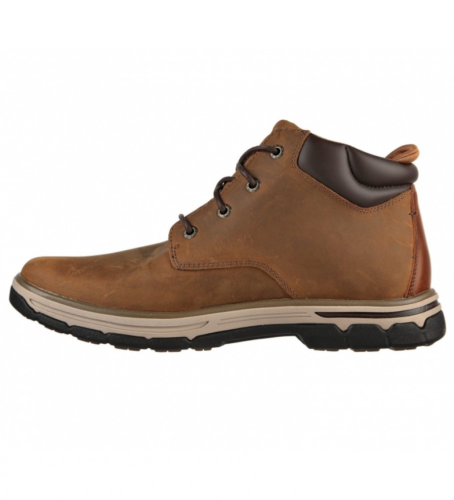 Botas Skechers Segment 2.0 Brodgen em couro marrom
