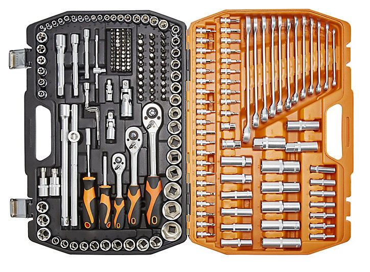 Coffret à douilles 216 pièces