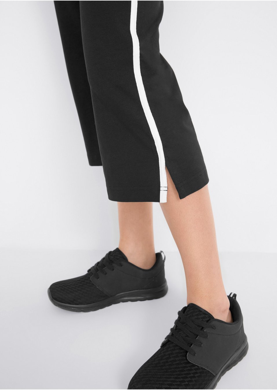 Corsaire de sport extensible longueur 3/4, niveau 1