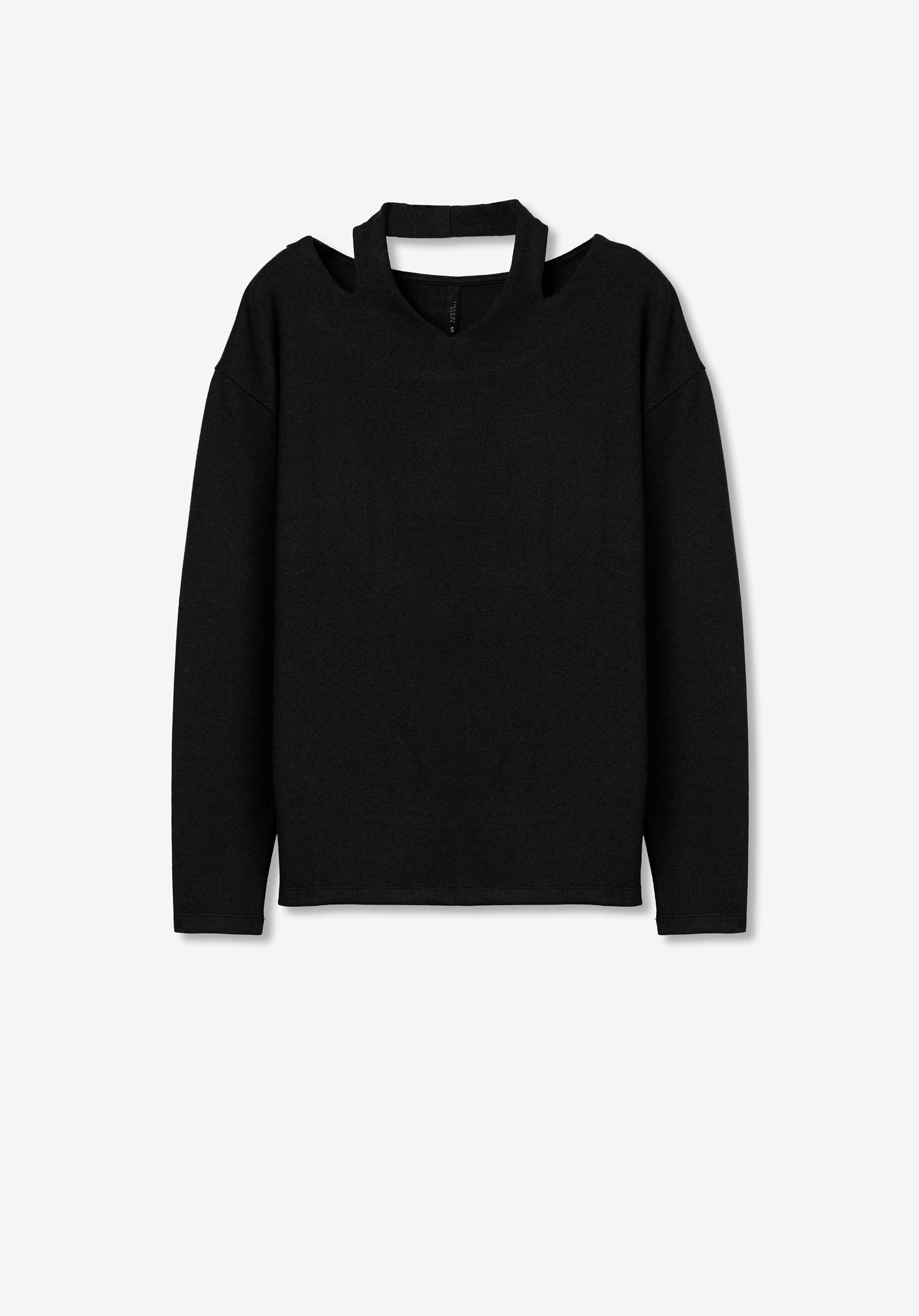 T-shirt Cut Out