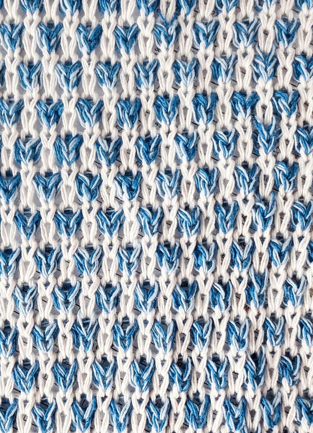 Strickjacke mit aufwendiger Struktur