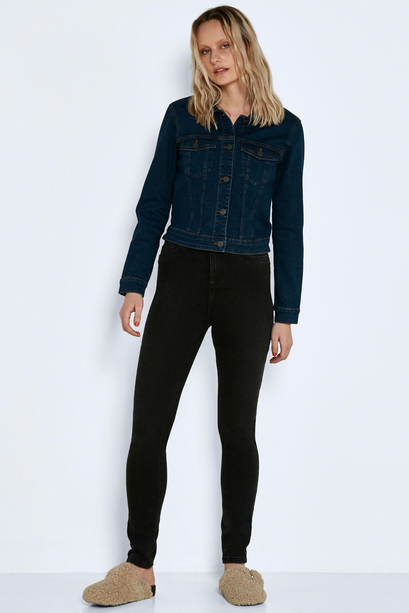 jaqueta jeans ajustada