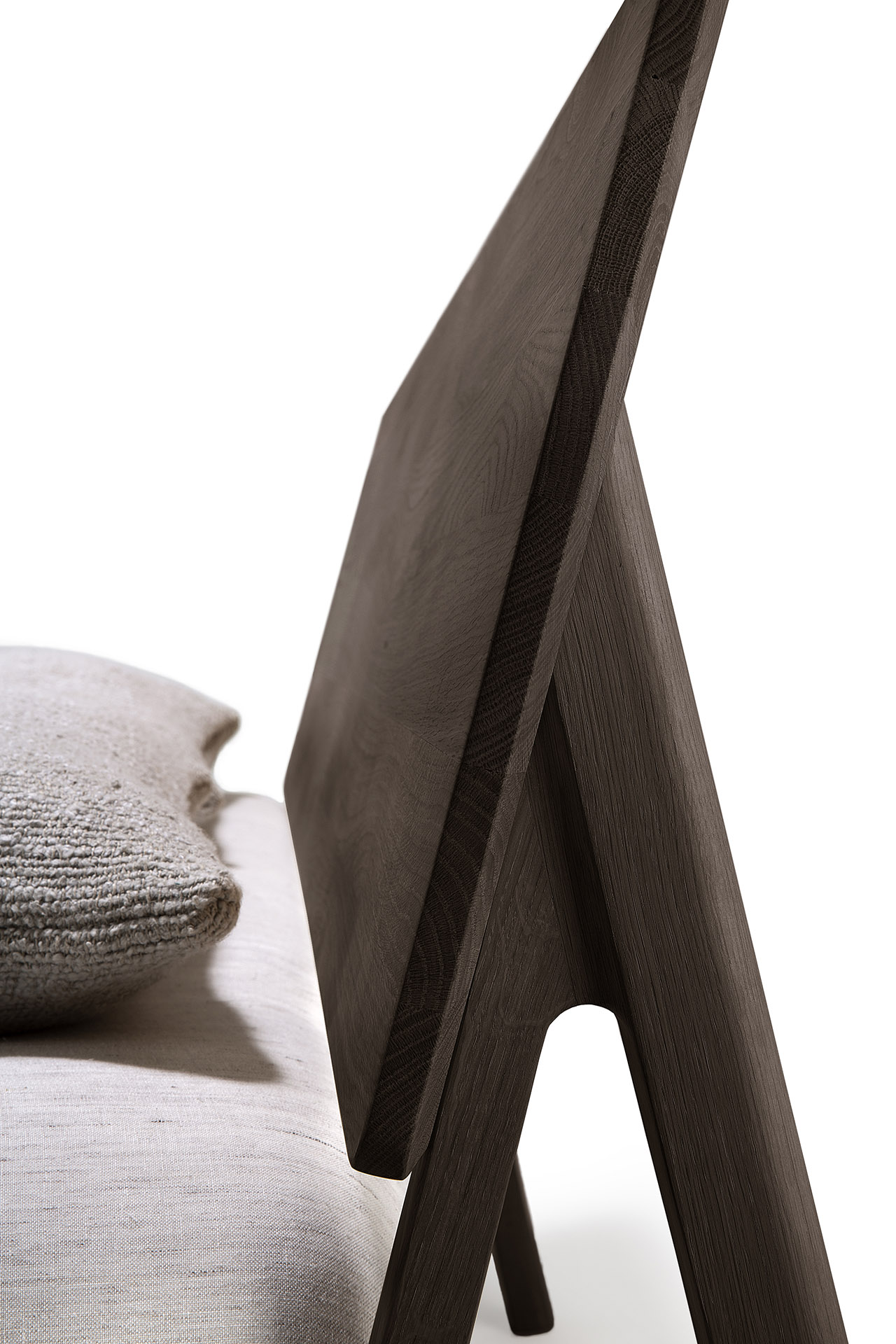 Ethnicraft bed Oak air brown 180x200