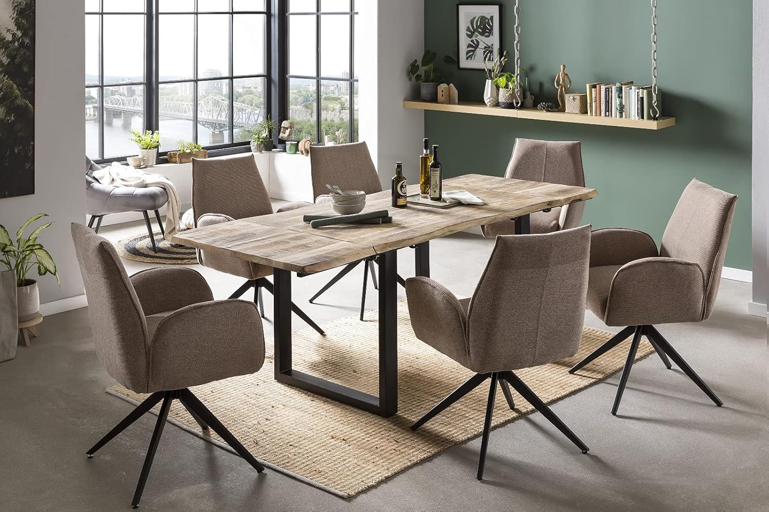 SAM Baumkantentisch 200 (300) x 100 cm Noar, Mangoholz massiv, lackiert & naturfarben, Esstisch mit U-Metallgestell in Mattschwarz, echte Baumkante, inkl. 2 Ansteckplatten