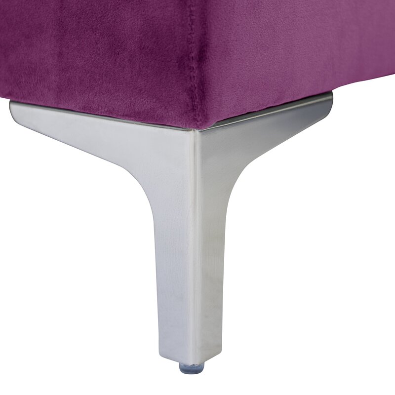 Orlowski 101&prime;&prime; Wide Left Hand Facing Sofa & Chaise