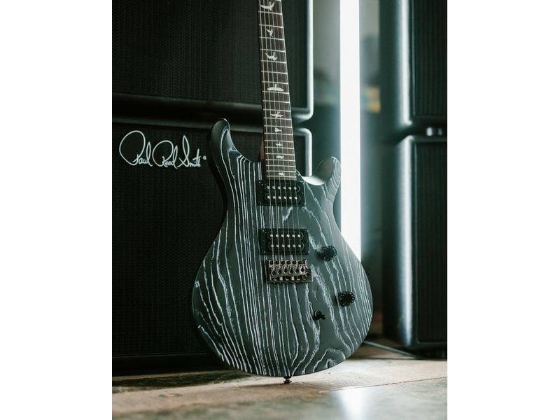 PRS Guitars E-Gitarre SE Swamp Ash CE 24 LTD SWHITE CE 24 Sandgestrahlt in limitierter Auflage