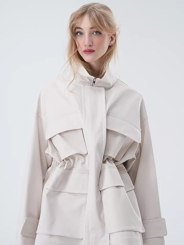 TELA Jacke creme