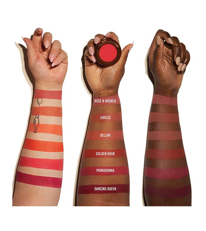 Danessa Myricks Beauty - Yummy Skin Blurring Balm Powder Flushed - Golden hour