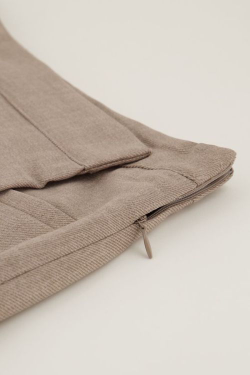 Taupe skort met overslag