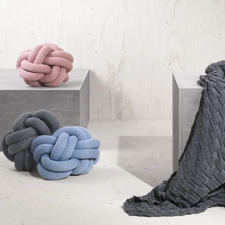 Design House Stockholm - Knot Kissen, navy