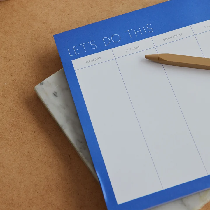Design Letters - Weekly Planner A4 (Sprache: Englisch)