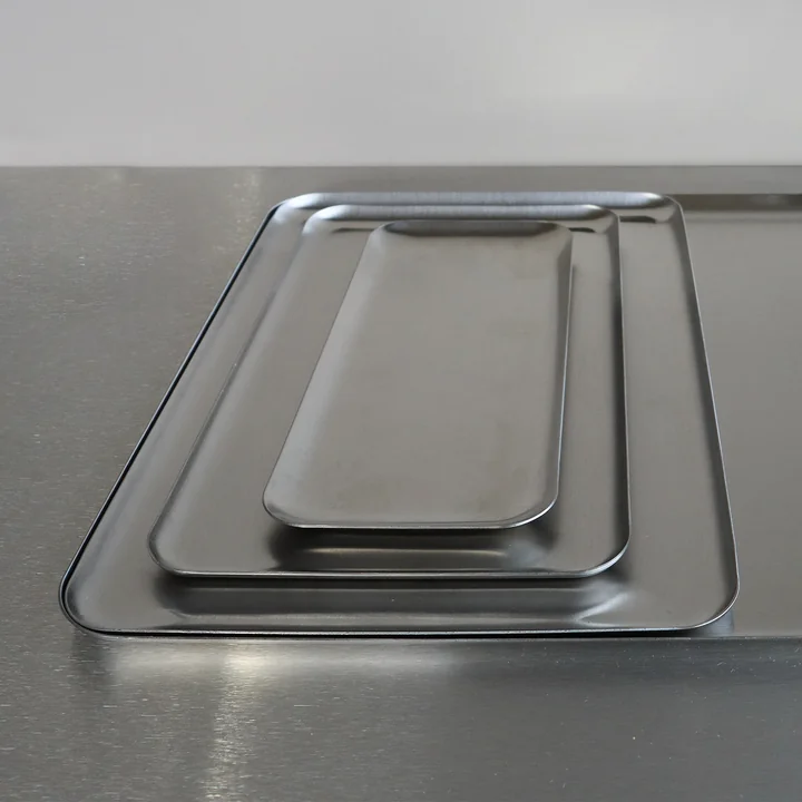Nichba Design - Serviertablett M, 15 x 26 cm, Edelstahl