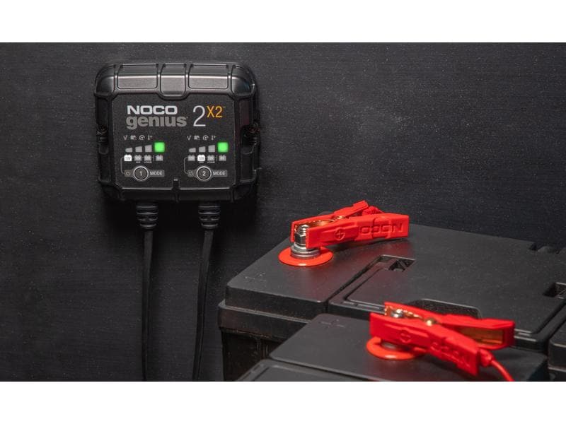 Noco Batterieladegerät GENIUS2 x 2 2x 6-12 V / 2 A Zwei Bank Ladegerät für 6 bis12 V Autobatterien