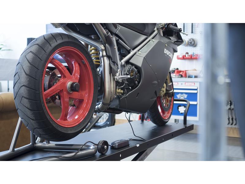 Ctek Batterieladegerät CT5 Powersport Vollautomatisches Laden für Motorräder, Motorroller und ähnliche Fahrzeuge