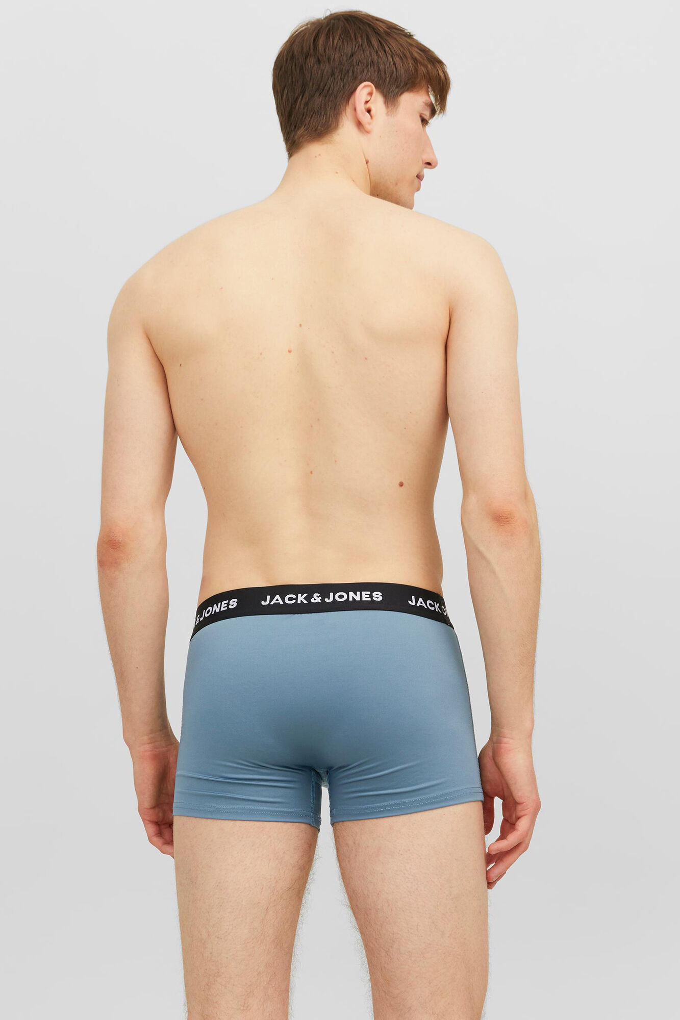 Pacote com 3 cuecas boxer de microfibra.