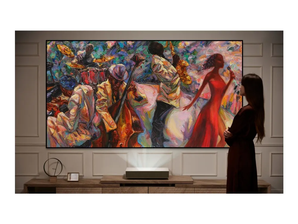 LG CineBeam HU915QE - DLP-projektor - laser - 3700 ANSI lumens - 3840 x 2160 - 16:9 - 4K - ultrakort kast objektiv - hvid
