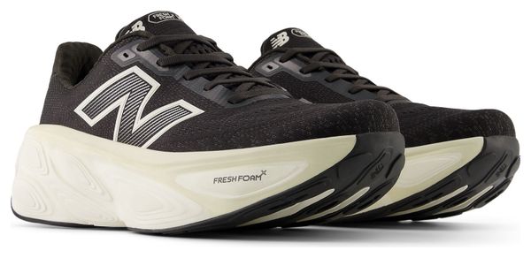 Chaussures Running New Balance Fresh Foam X More v5 Noir/Blanc Homme