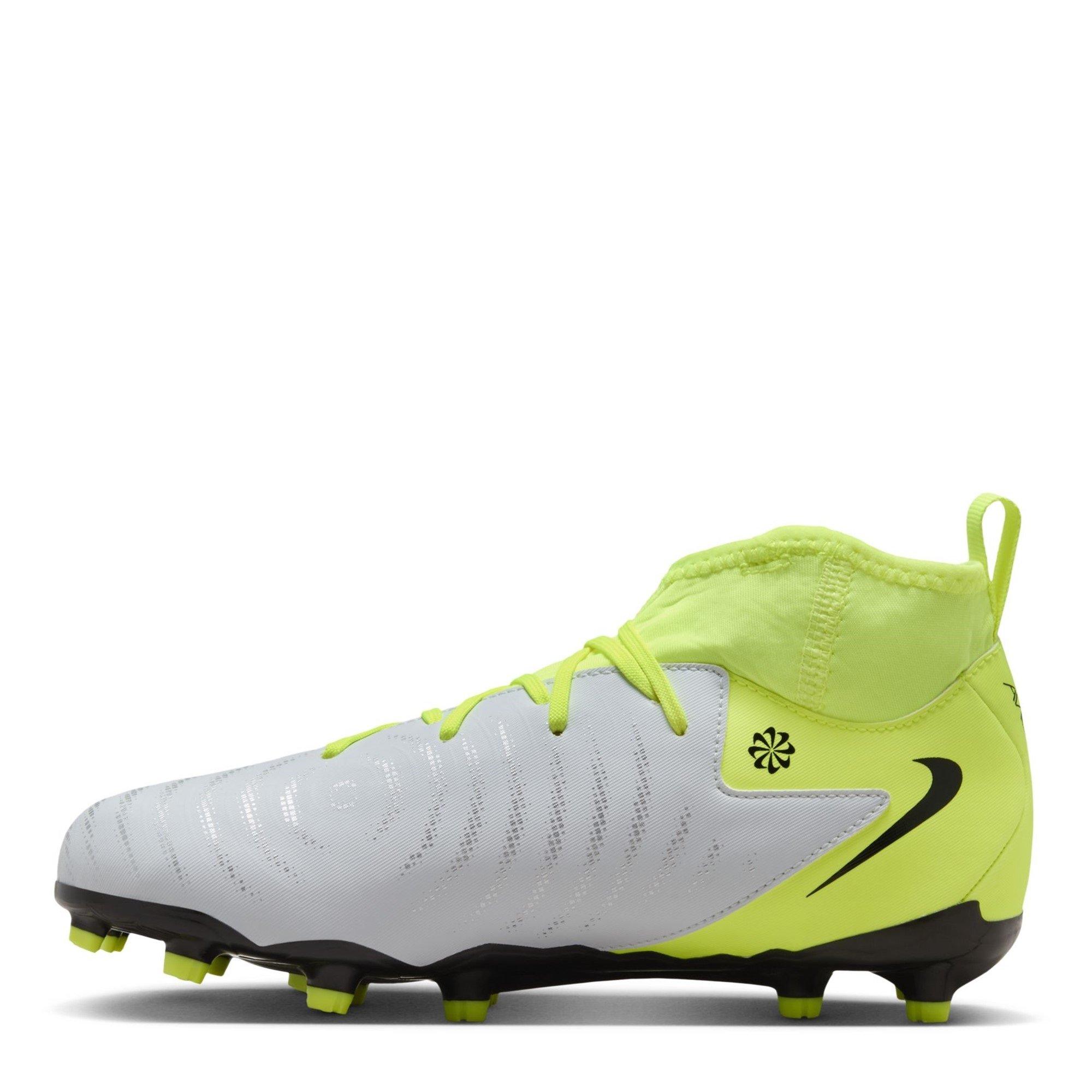 Nike Phantom Luna II Academy Firm Ground Football Boots Junior
