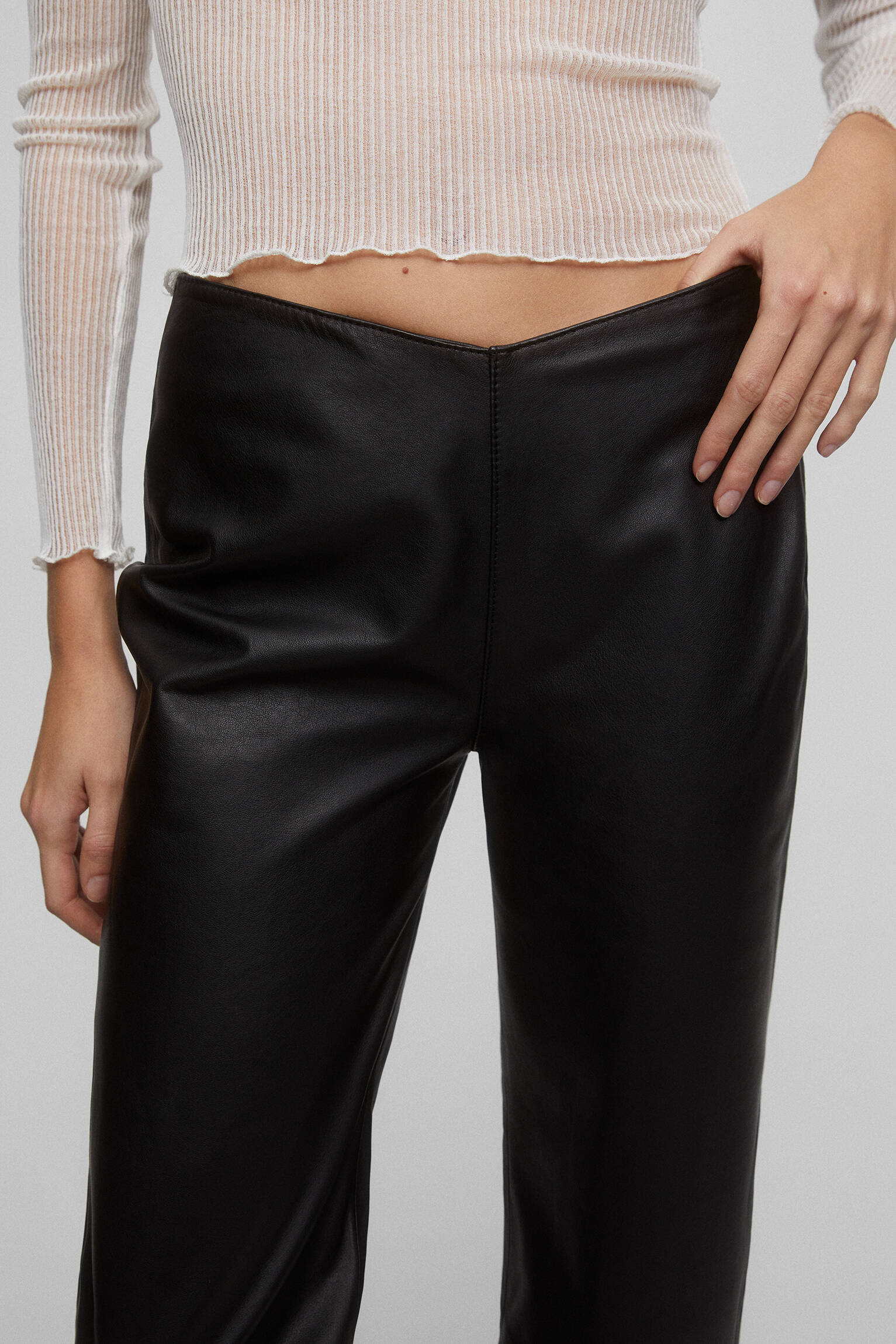 CALÇA DE COURO EDIÇÃO LIMITADA - PRETA