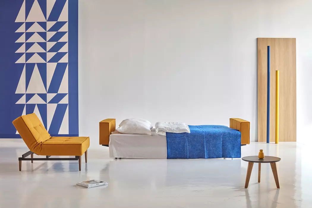 Schlafsofa mit Armlehnen Splitback Styletto dunkel
