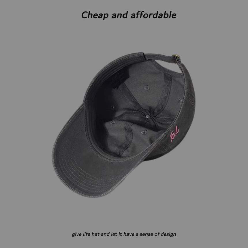 Alpha Kiss - Baseballpet met geborduurde letters