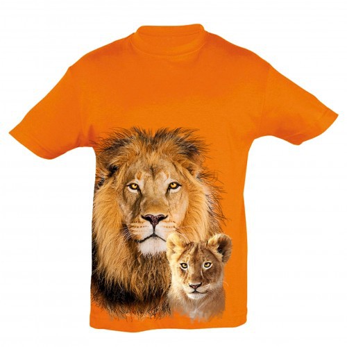 Camiseta infantil com estampa de leão e filhote, laranja.