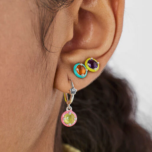 Brinco de argola TOUS Vibrant Colors em prata com calcedônia e esmalte.