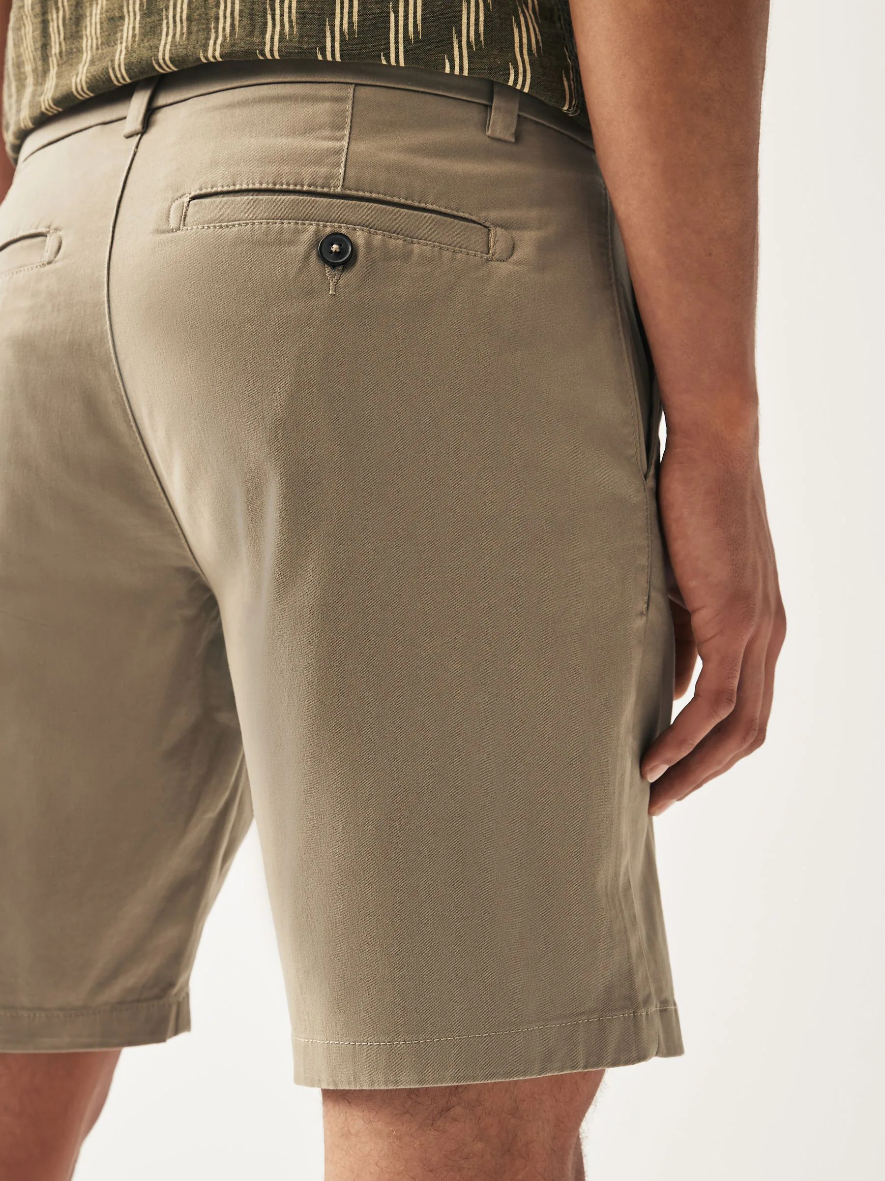 Pastelgeel - Relaxed fit - Chinoshort met stretch