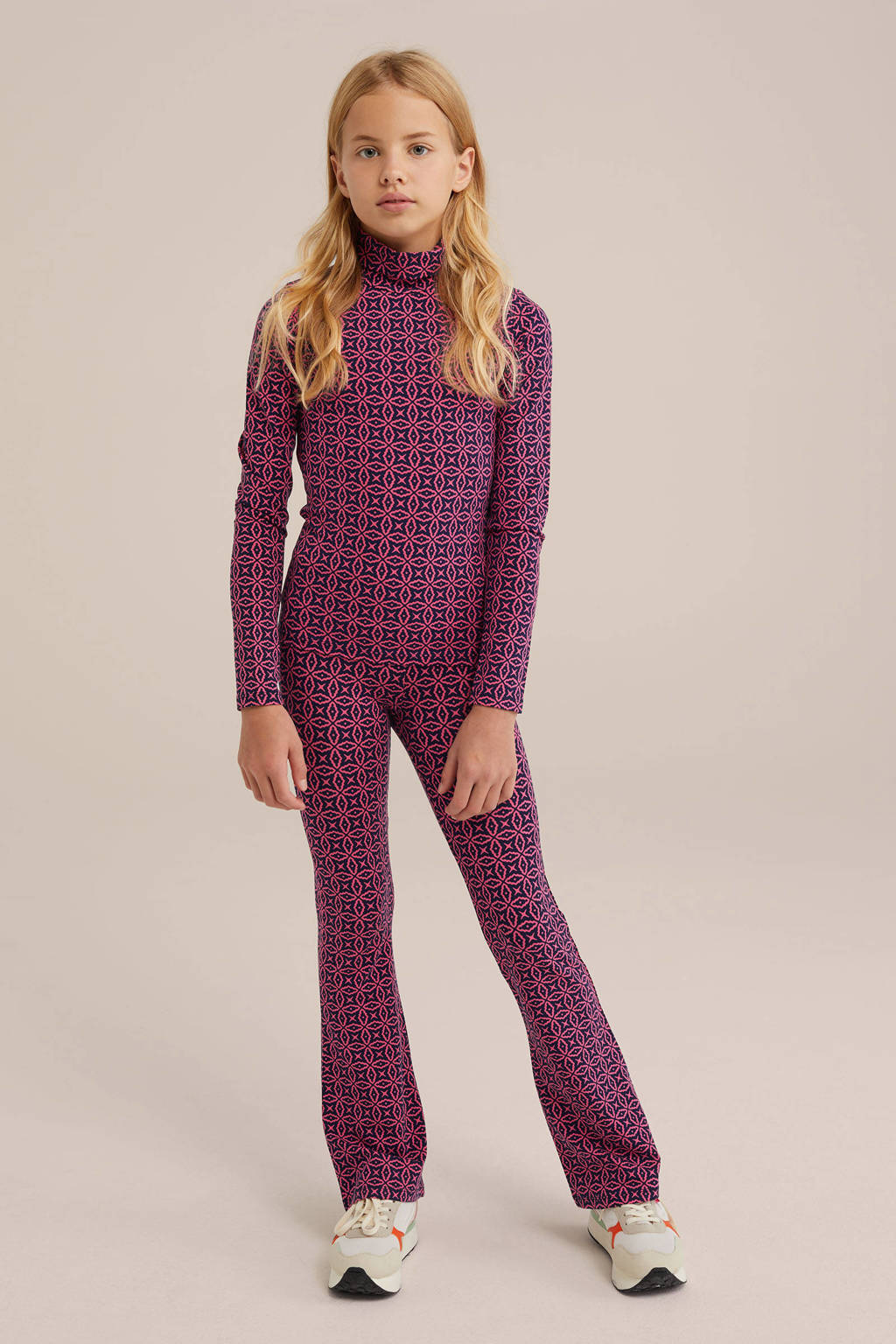 WE Fashion longsleeve met all over print donkerblauw/roze