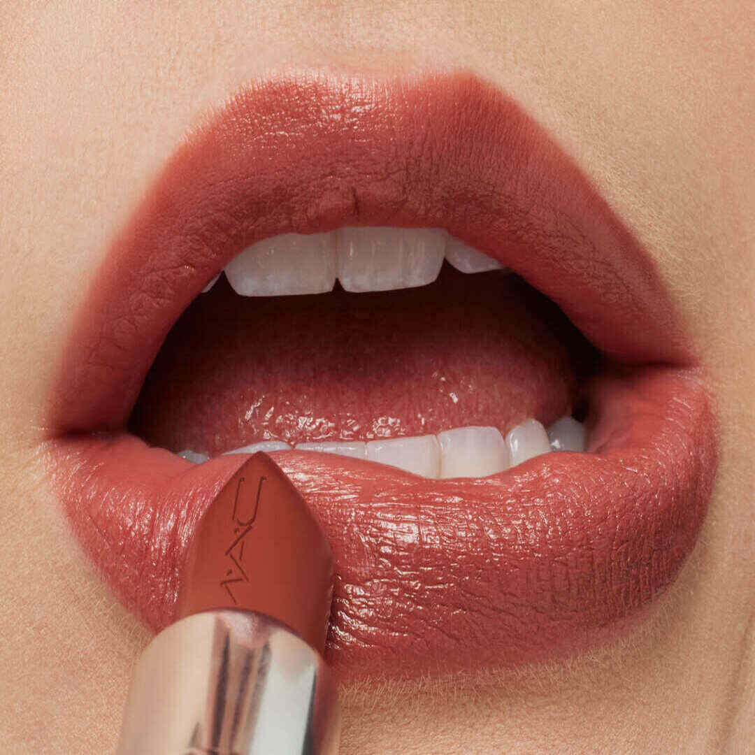 MAC MACXIMAL Sleek Satin Lipstick