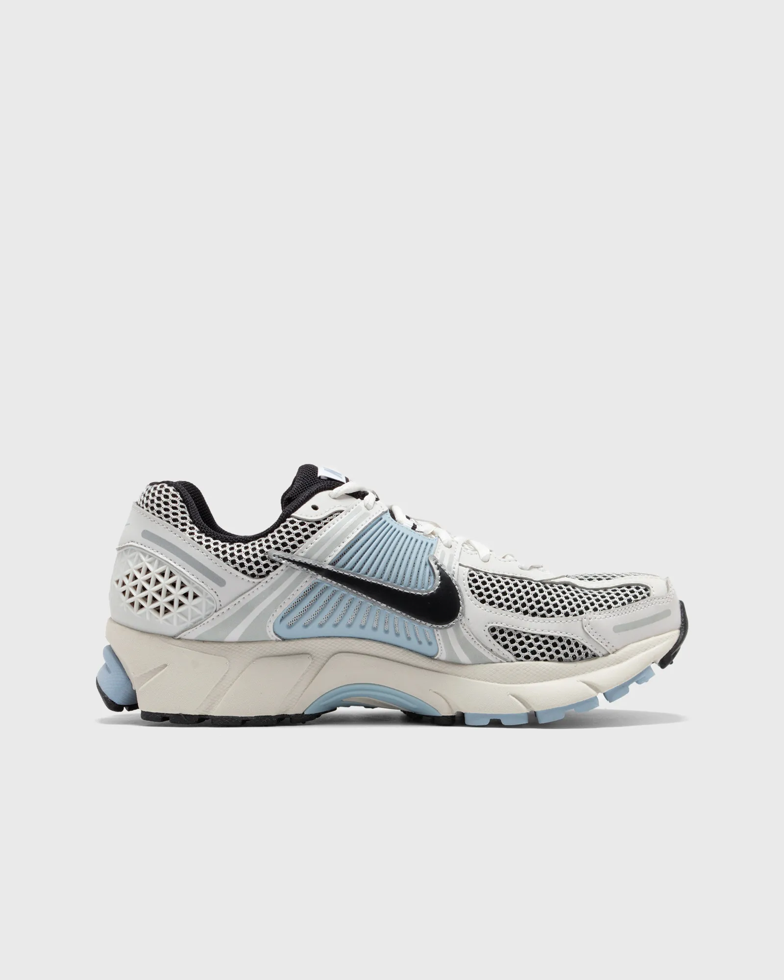 Nike WMNS ZOOM VOMERO 5