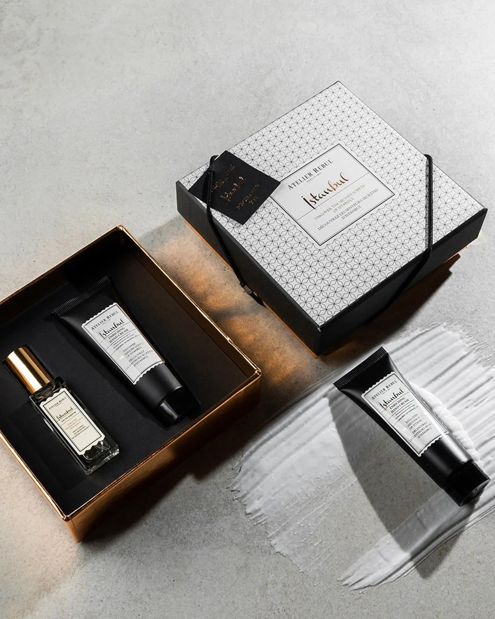VIA VAI Atelier Rebul Istanbul Minikit