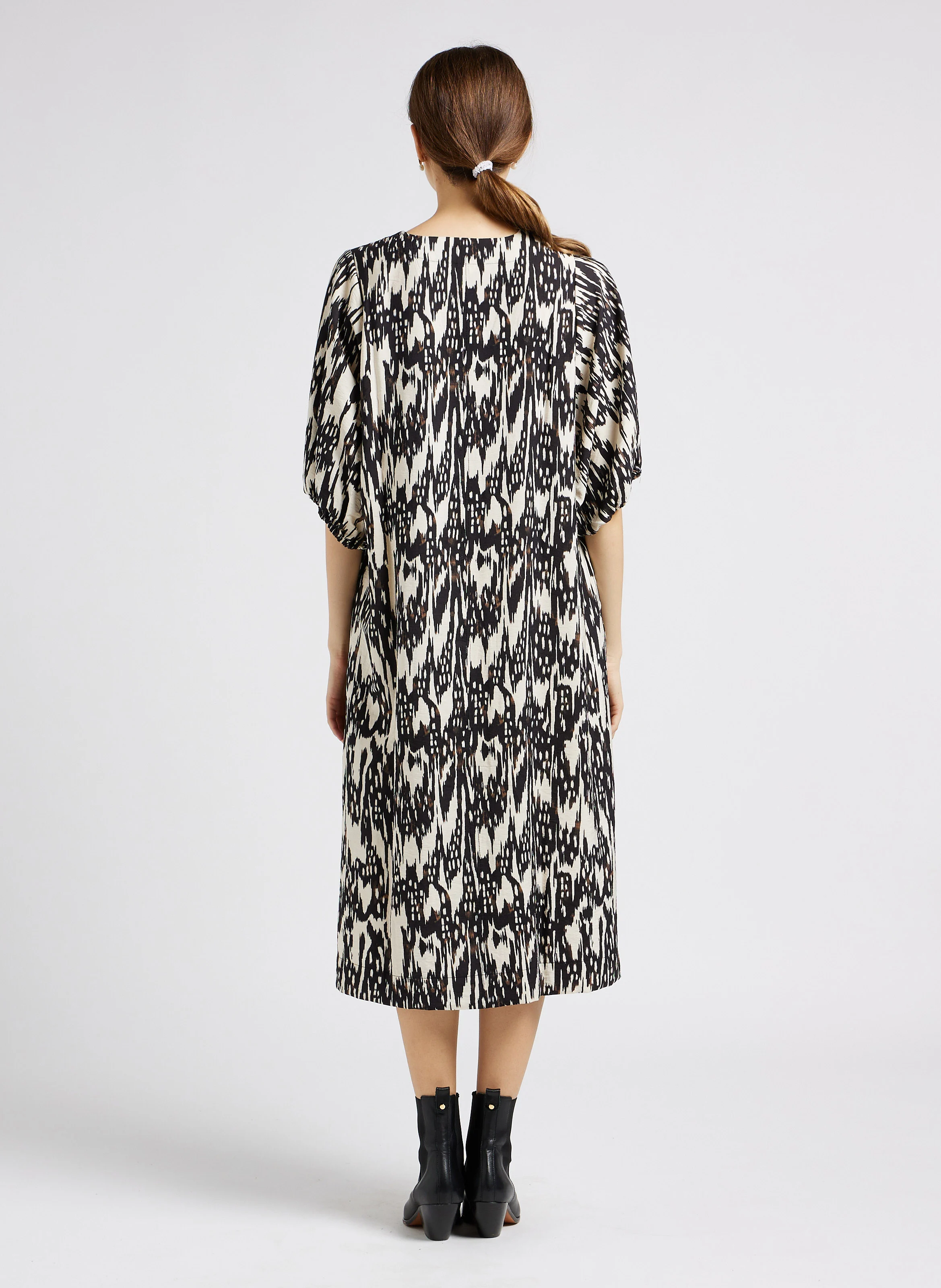 FANJA - Robe encolure V ample | Beige