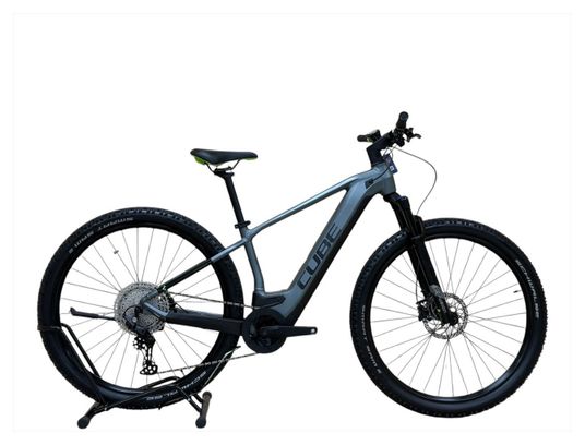 Produit reconditionné . Cube Reaction Hybrid Pro 625 . Shimano Deore 2022 . VTT électrique . Cube . très bon état