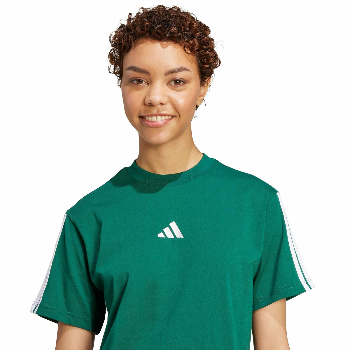 ADIDAS ROUPAS ESPORTIVAS<br>Camiseta Essentials Slim com 3 listras