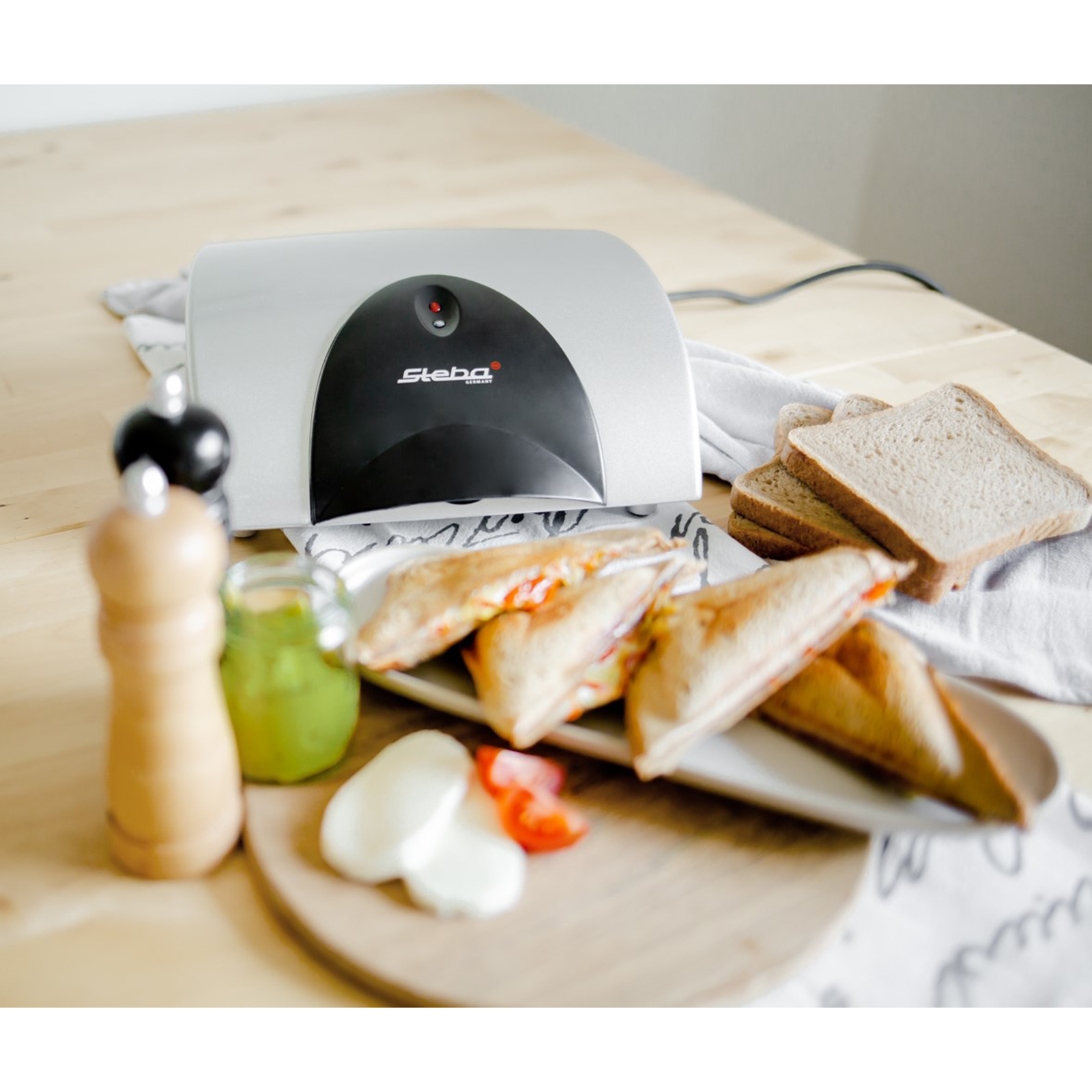 STEBA Sandwich-Toaster - silber - 700 Watt
