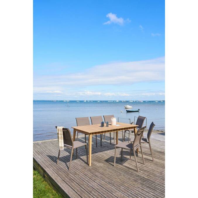 Chaise de jardin empilable ESSENTIA Wengé & Tonka