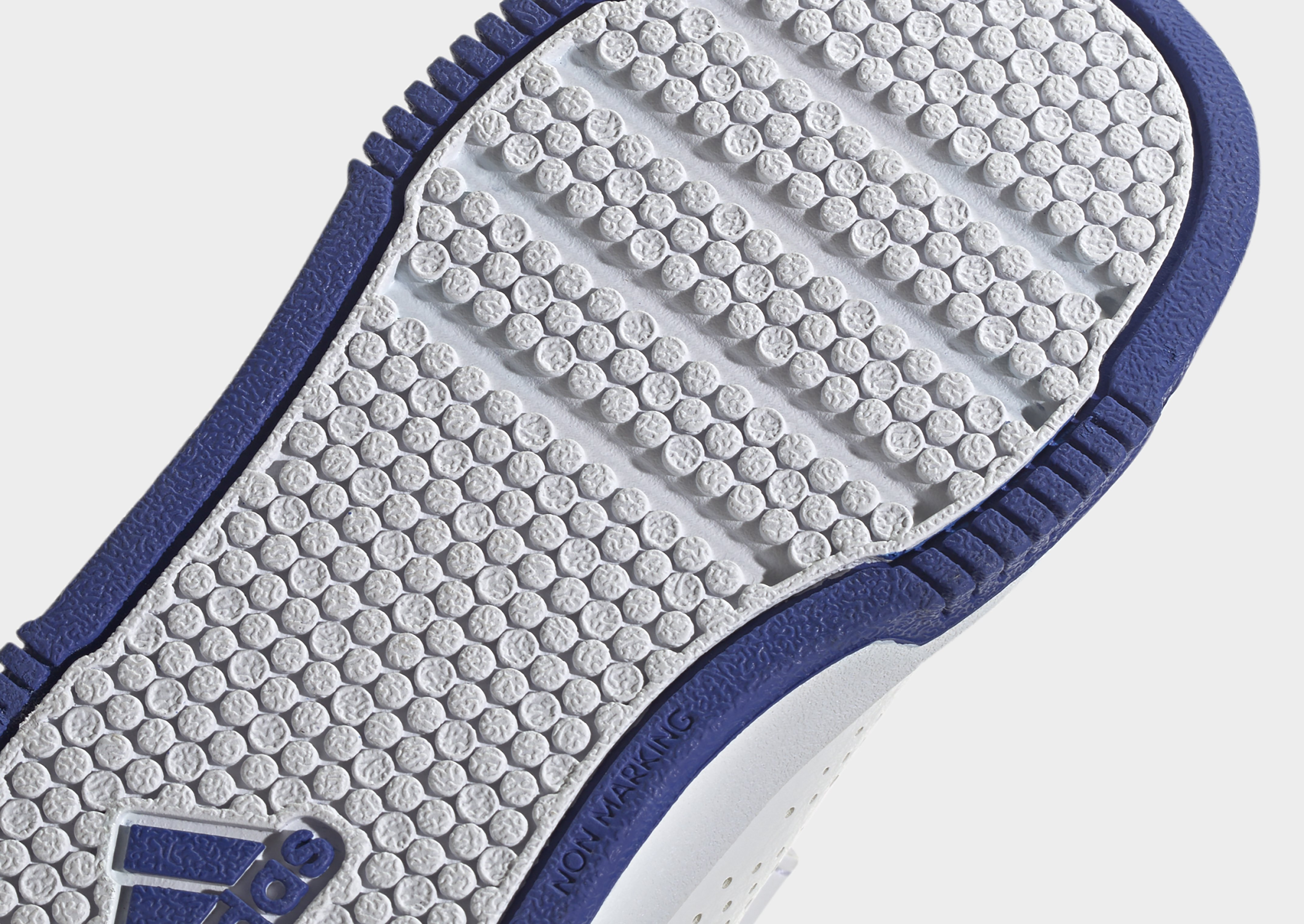 adidas Chaussure à scratch Tensaur