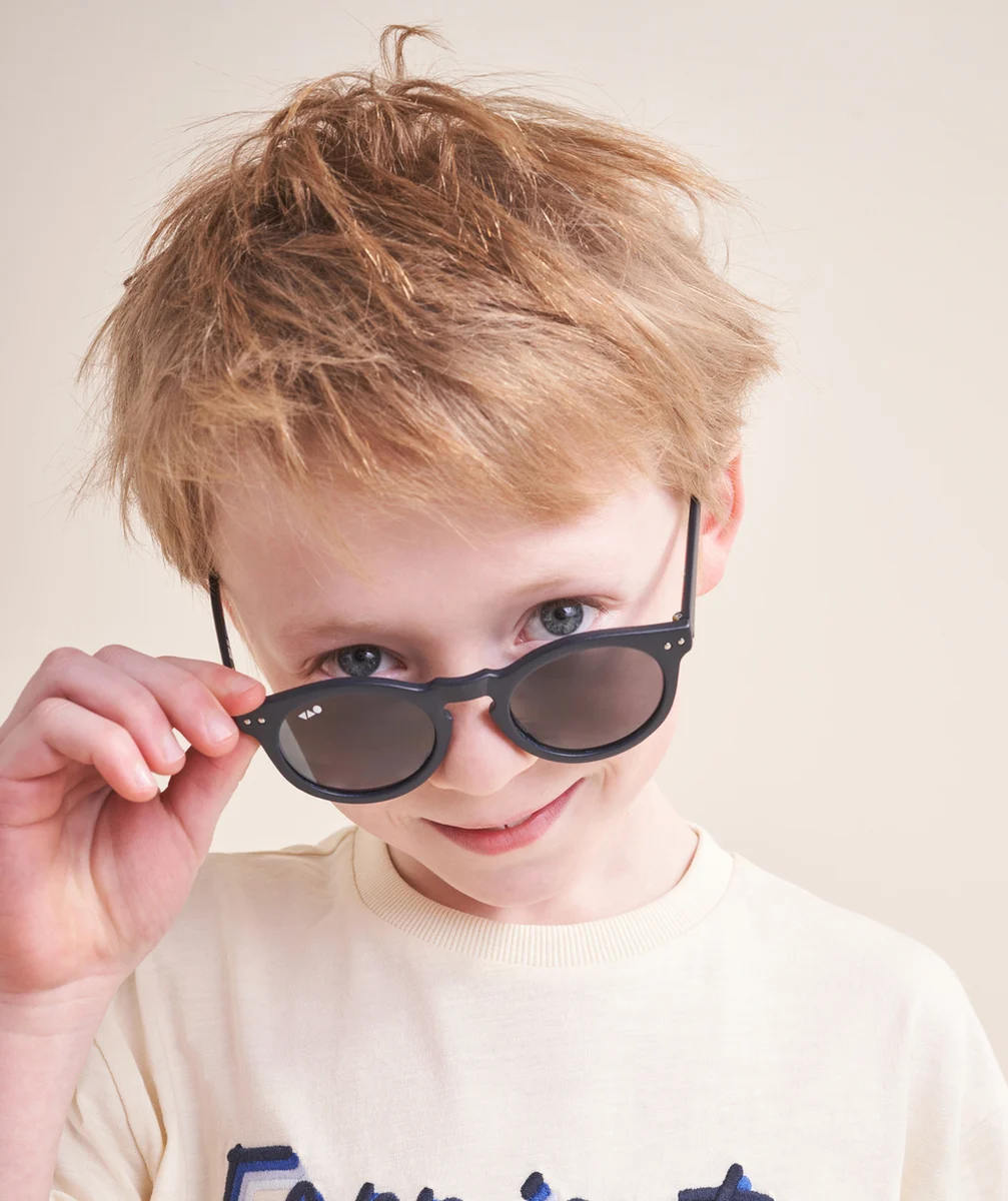 LUNETTES DE SOLEIL GARÇON COULEUR NOIRE